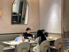 -必胜客(WOW中心城店)