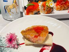-雍容荟帝王蟹活龙虾展台自助(IFS黑金店)
