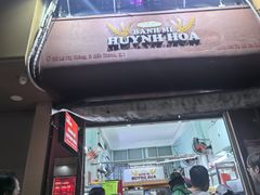 -Bánh Mì Huynh Hoa