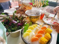 -靓海海鲜火锅(水上湖边观景店)