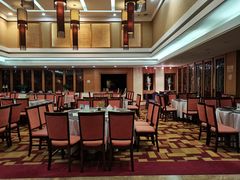 -杭州海华满陇度假酒店