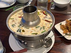 -Chom Cafe and Restaurant