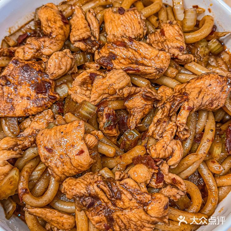 感谢深圳本地人带路新疆炒米粉果然狠过瘾!