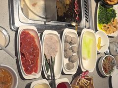-海底捞火锅(新松江路生日主题店)