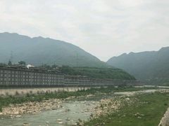 景区对岸，吃鱼地方-汉中石门栈道景区