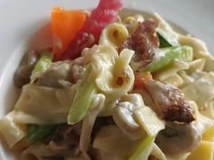 烟肉白菌忌廉汁宽面-新城概念餐厅