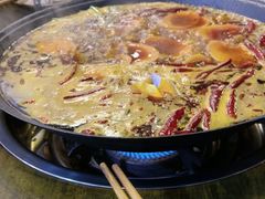 -黄潇洒老火锅(九眼桥宏济巷店)