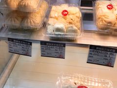 -白玉兰食品甜凤店(合生汇店)