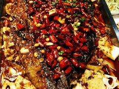 -鸣记脆皮烤鱼·海鲜烤鱼(三八广场店)