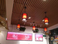 大堂-重庆烧鸡公火锅(簋街店)