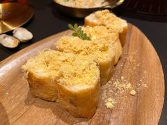 烤肉松油条-何师烧烤Pro ·江湖川菜·小龙虾·精酿啤酒(太古里旗舰店)