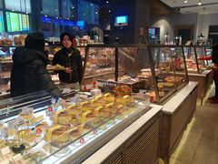 面包甜点陈列柜-巴黎贝甜(大宁国际商业广场店)