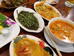 -Dang restaurant (patong phuket)