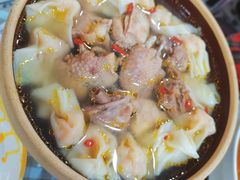 虾肉馄饨炖鸡砂锅-阿金大白·上海菜馆(新天地店)