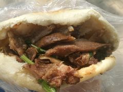 烧饼夹牛肉-增盛魁小吃店
