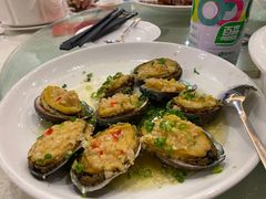 -东豪园林海鲜酒家(南港路辅路店)