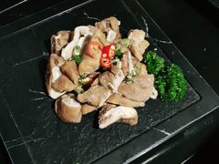 藤椒鸡腿肉-嘿嘟嘟·肋条烧肉放题(爱融荟城店)