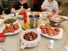 -吴记酱骨炖菜馆(康安路店)