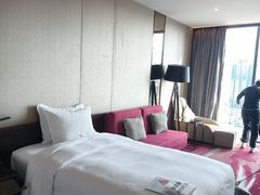 -广州天河希尔顿酒店