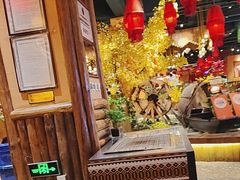 -老滇山寨•云南特色菜•地方菜•民族风情歌舞表演(金碧店)