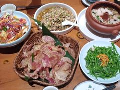 -老滇山寨•云南特色菜•地方菜•民族风情歌舞表演(金碧店)