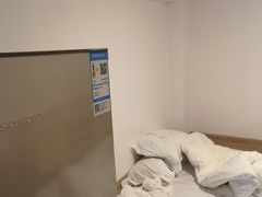 -城市之光公寓(广州西塱地铁站店)