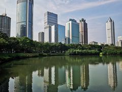 -万绿园