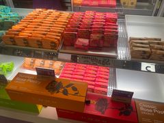 -HappyMiss花满楼·鲜花饼·鲜花茶·伴手礼(上海环球港店)