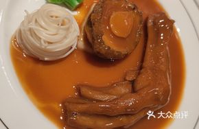 Braised Abalone with Goose Feet in Oyster Sauce