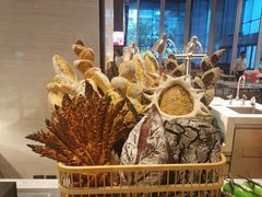 -飨食汇全日制餐厅·昆山皇冠假日酒店(九方店)