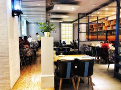 -小镇大厨新概念复合中餐厅(万达广场大连高新店)