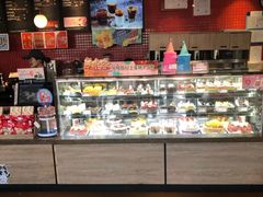 零售区-85度C(上海秀沿路店)