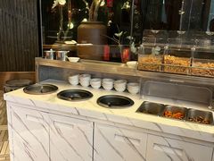-爱碗亭·鲜炒湖南菜(壹城中心店)