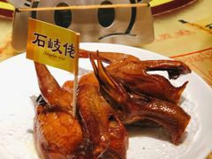 招牌烤乳鸽-石岐佬中山菜馆(张溪店)