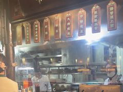 -卢大鲜鱼头捞饭(美利广场店)
