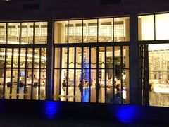 -三亚湾海居铂尔曼度假酒店