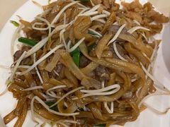 干炒牛河-玲又珑美食(盘福路店)