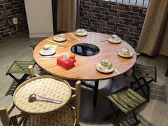 -茸梅路右拐龙虾-农家菜(松江店)