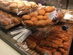 -巴黎贝甜(大宁国际商业广场店)