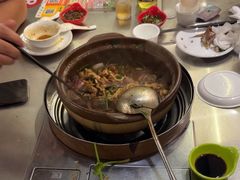 -胡须佬鸡煲四季火锅店(石厦西村直营店)