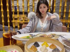 -乐忻皇朝(上海中心大厦店)
