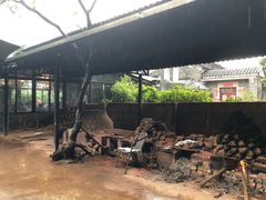 -御霞苑泥烩鸡休闲农庄