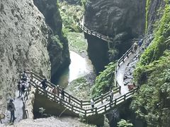 -龙水峡地缝景区