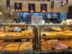 面包甜点陈列柜-申氏糕点(三好街店)