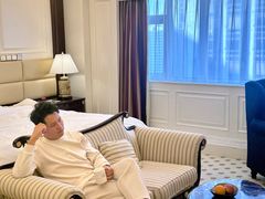 -深圳富苑皇冠假日套房酒店