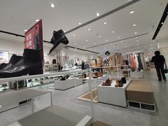 -hotwind热风(世纪东方广场店)