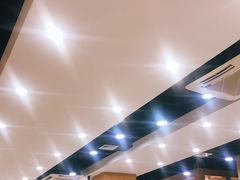 -江城燕子大排档(江汉路步行街店)