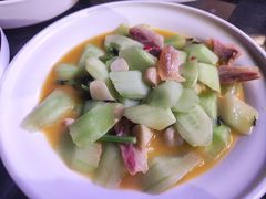 -爱啤精酿·民谣酒馆(滨江店)