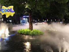 -瑞虹新天地月亮湾