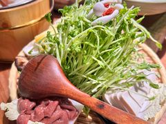 -吃饭皇帝大土家民族菜(荟聚店)